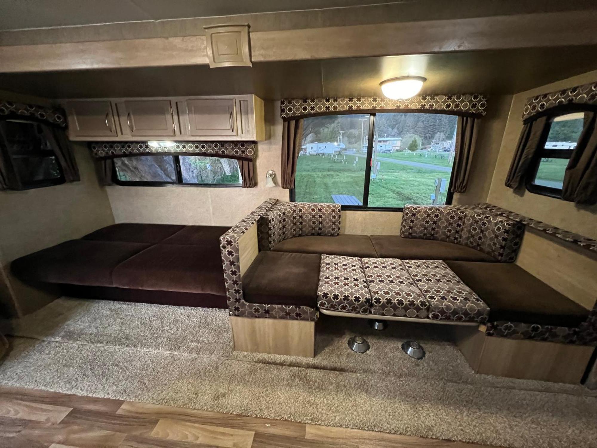 Surfside Glamping Camper Hotel Klamath Exterior photo